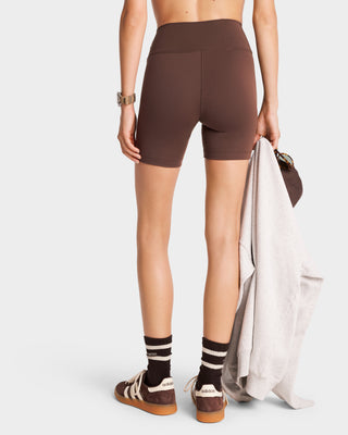 Short biker Serif Logo - Chocolat/Blanc