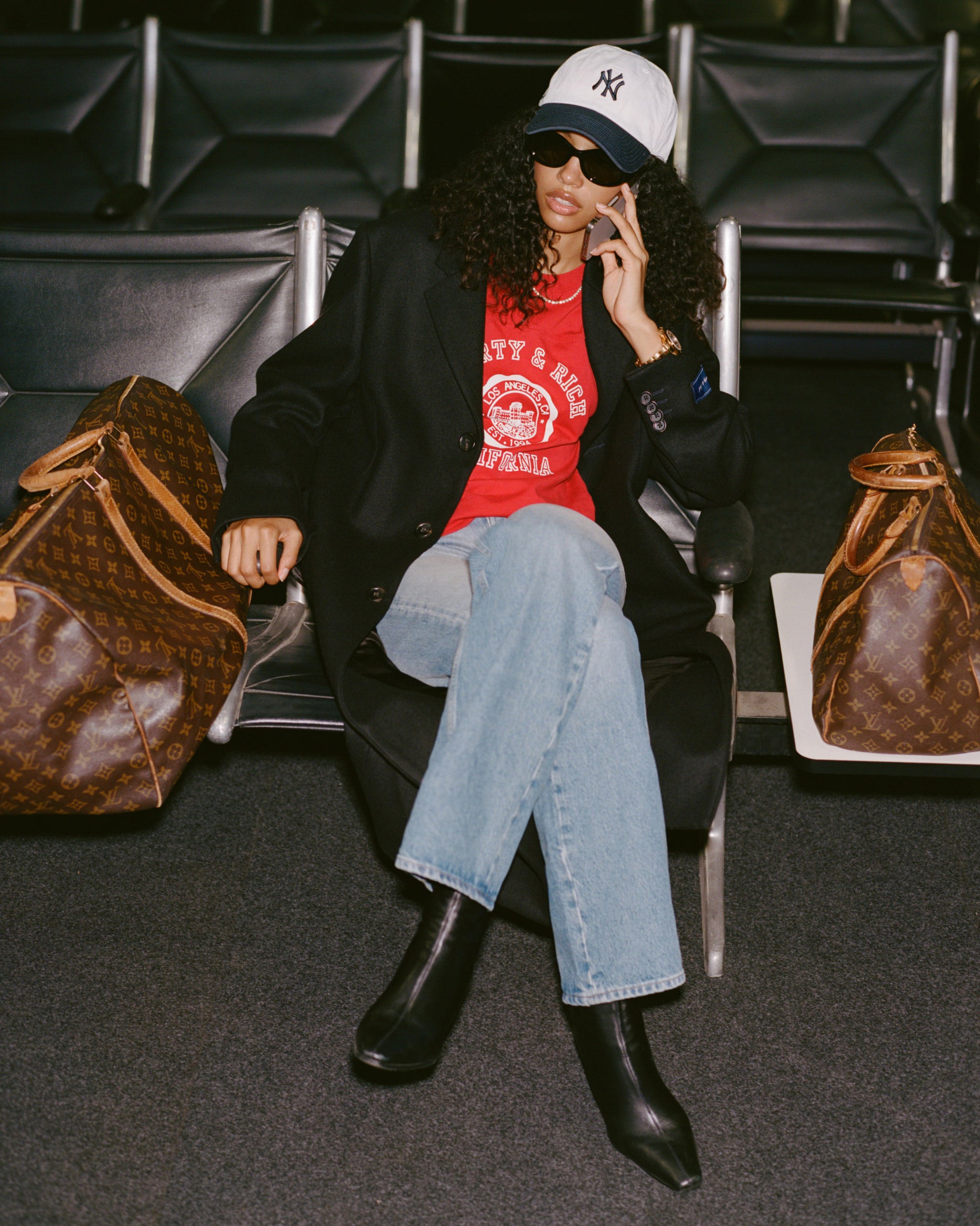 SPORTY & RICH クロップド丈 ロゴ フリース スウェット SPORTY & RICH クロップド丈 ロゴ フリース スウェット SPORTY