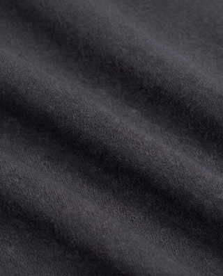 Bold Runner Essential Tee - Faded Black