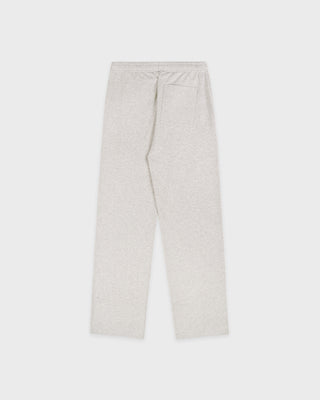 Introducing the LA Serif Wide Sweatpant in Heather Gray/Navy, featuring a wide leg silhouette with navy Sports & Rich and a large LA logo printed on the front. Made from 100% cotton, these sweatpants offer an elastic waistband for ultimate comfort.