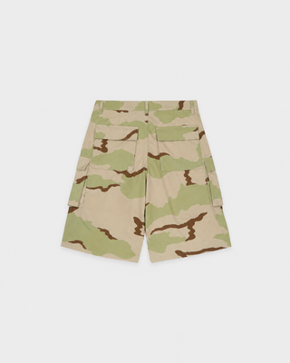 Cassia Cargo Oversized Long Short in camo print, featuring large pockets, displayed on a white background. Red sweatshirt, front view #color:Tan Camo
