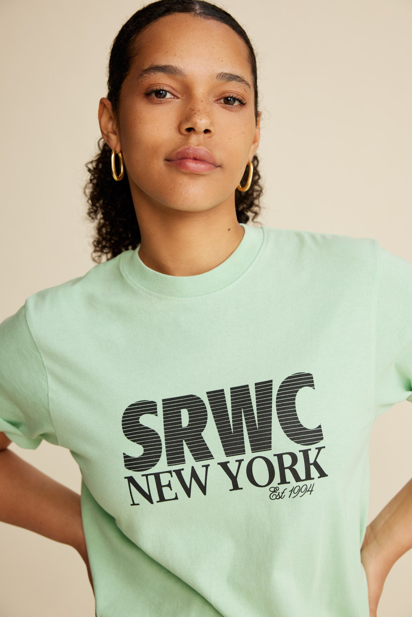 SPORTY＆RICH/スポーティアンドリッチ】 SRWC T SHIRTトップス