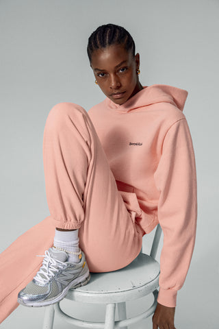 Serif Logo Sweatpant - Peach Pie